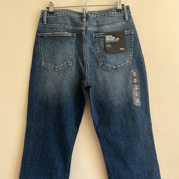 Silver Jeans NWT Frisco High Rise Straight Leg - Eco Friendly - Size 30 - Picture 10 of 12